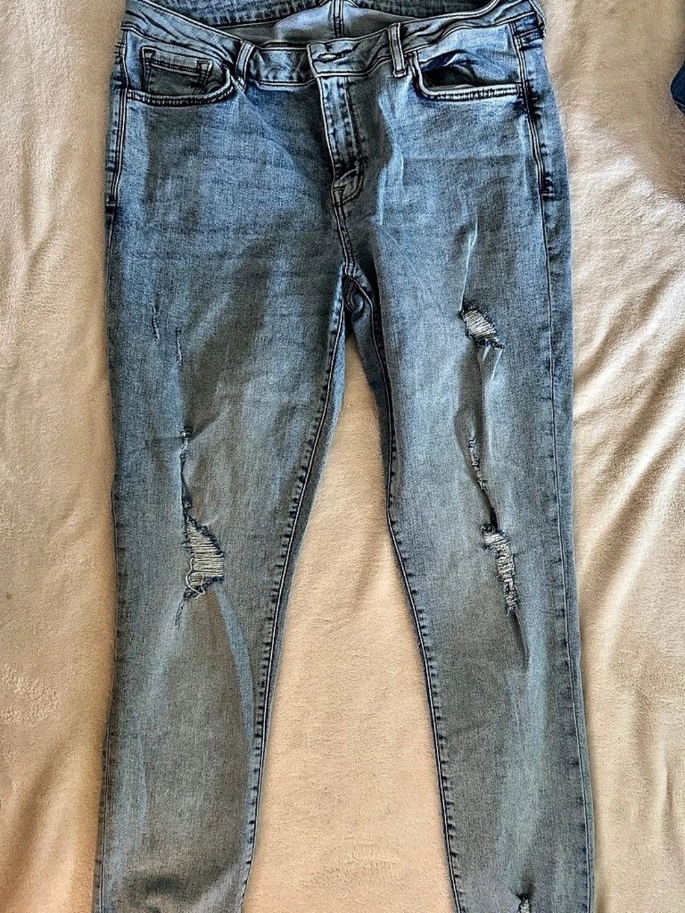 Aeropostale Skinny Distressed Jeans in Blue Waist 17